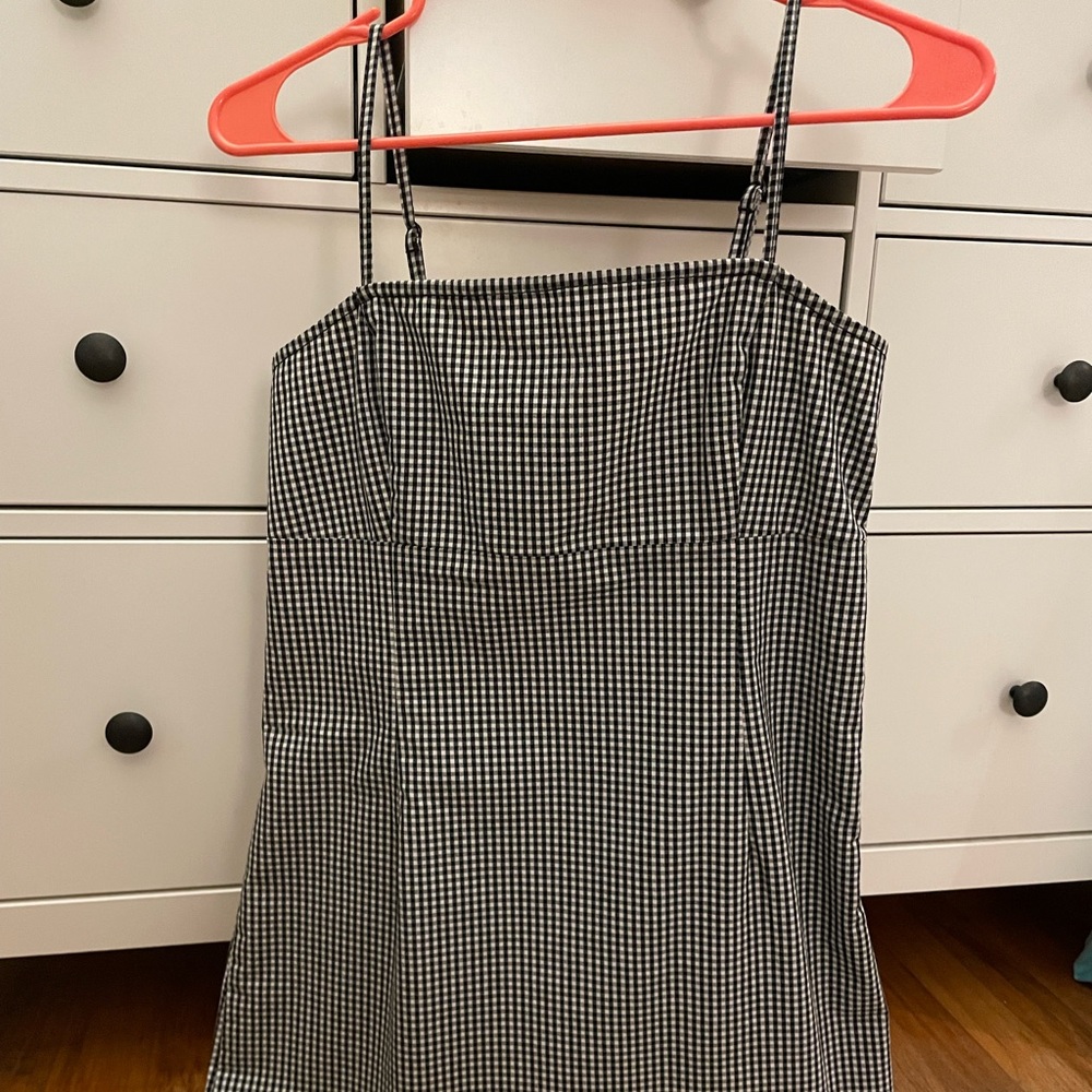 Garage dress